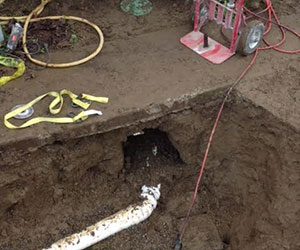 our pros are working on a trenchless sewer repair
